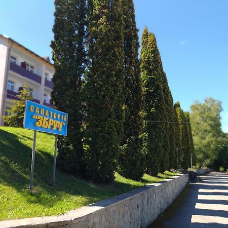 Санаторій Збруч Otel Sataniv Dış mekan fotoğraf