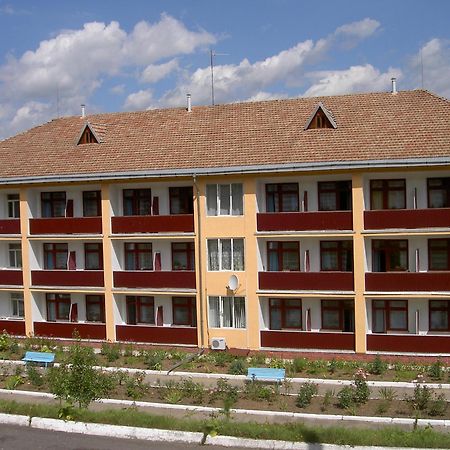 Санаторій Збруч Otel Sataniv Dış mekan fotoğraf